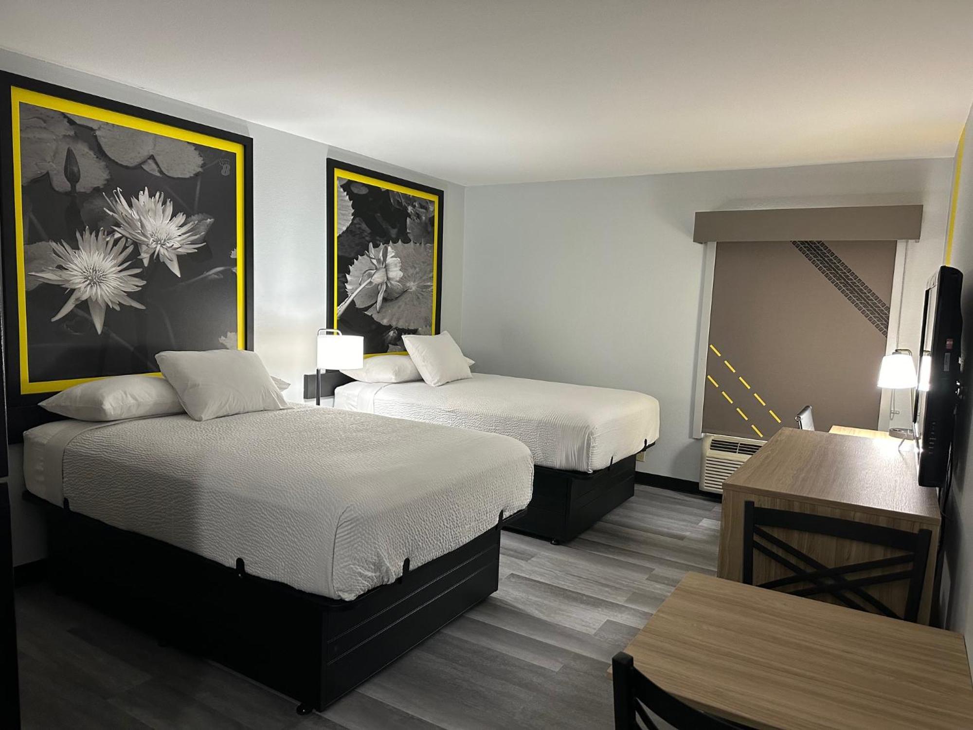 Super 8 By Wyndham Alexandria La Hotel Exterior foto