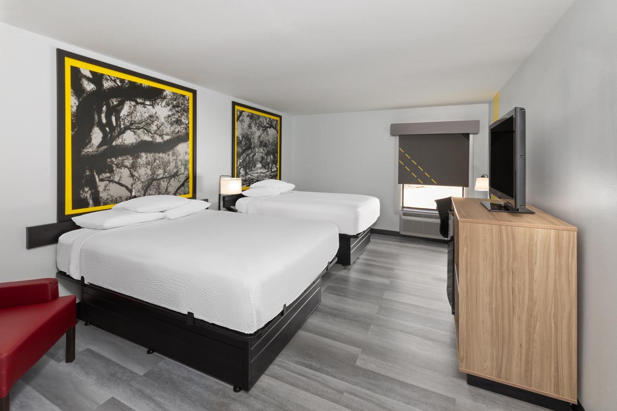 Super 8 By Wyndham Alexandria La Hotel Exterior foto